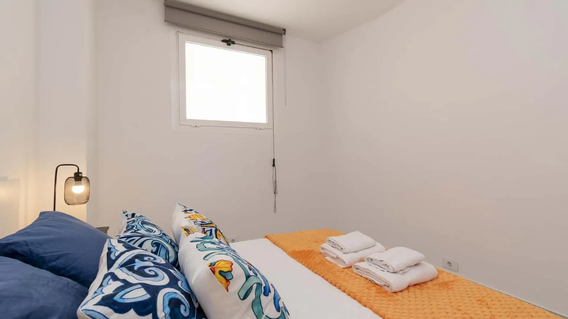 شقة Santa Amalia 1 - Three Bed لوس كريستيانوس