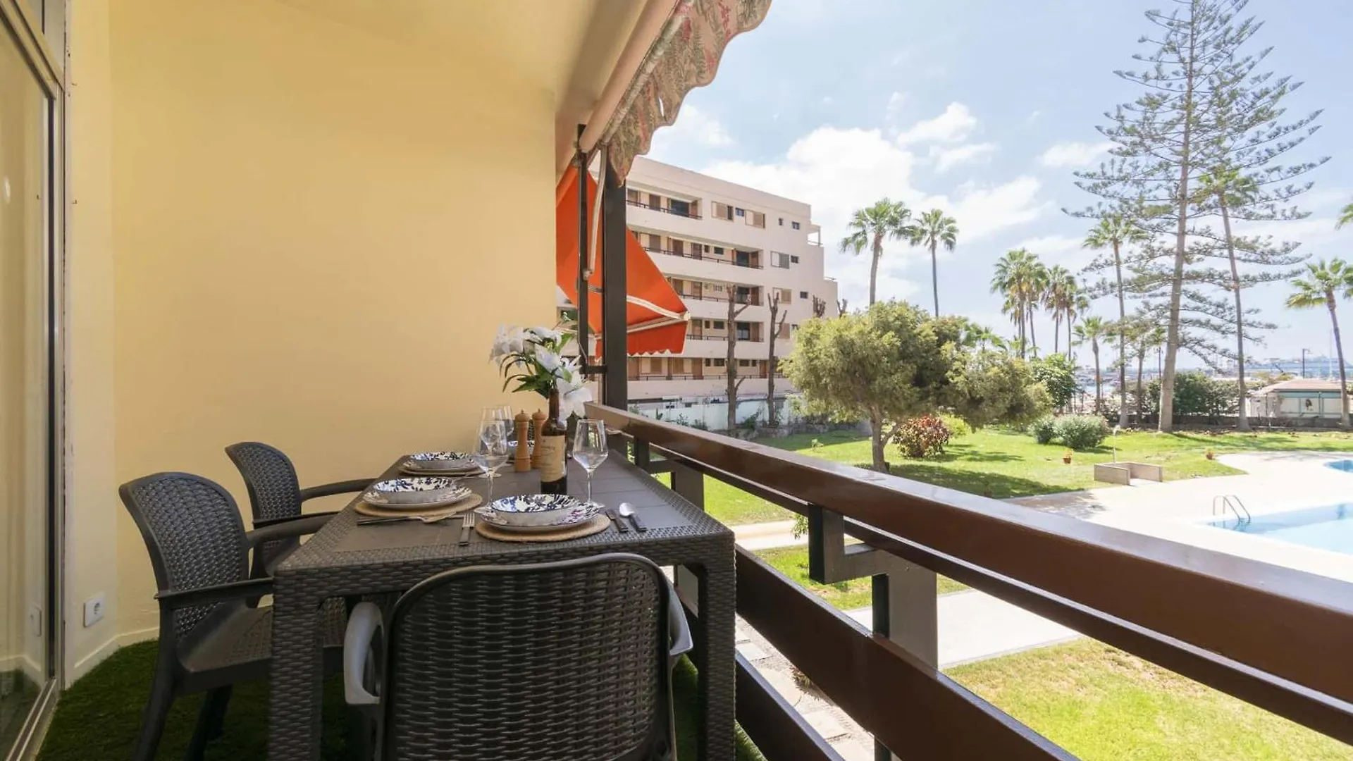 로스크리스티아노스 Santa Amalia 1 - Three Bed 아파트 0*,  스페인