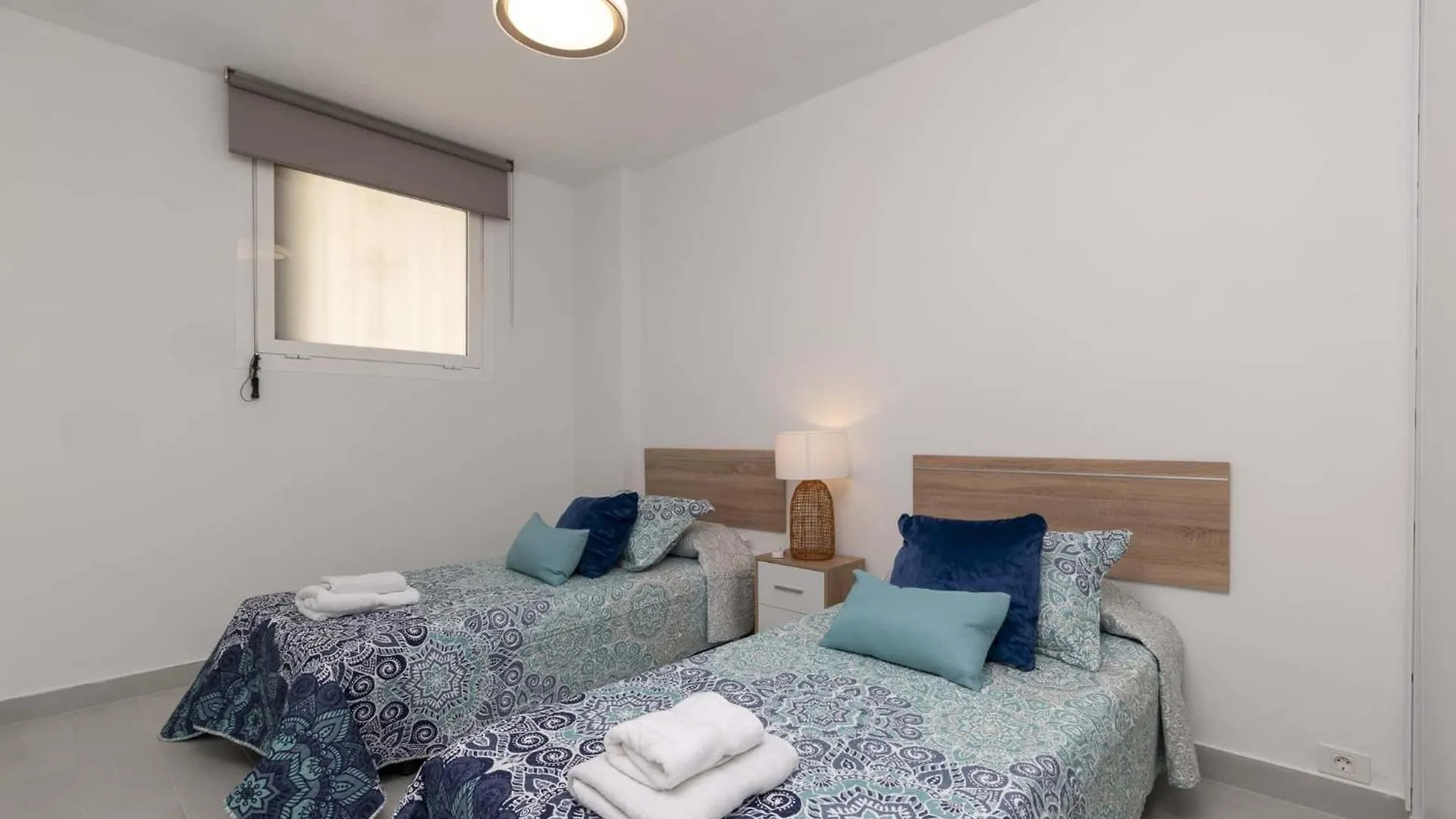 로스크리스티아노스 Santa Amalia 1 - Three Bed 아파트