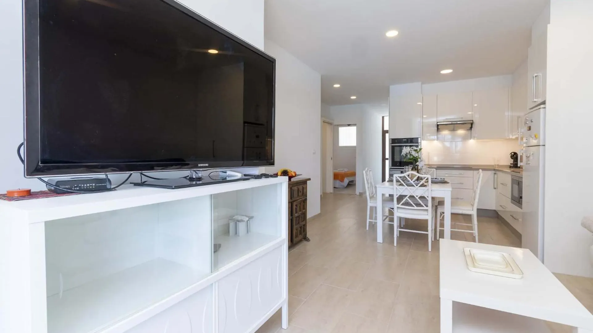 로스크리스티아노스 Santa Amalia 1 - Three Bed 아파트